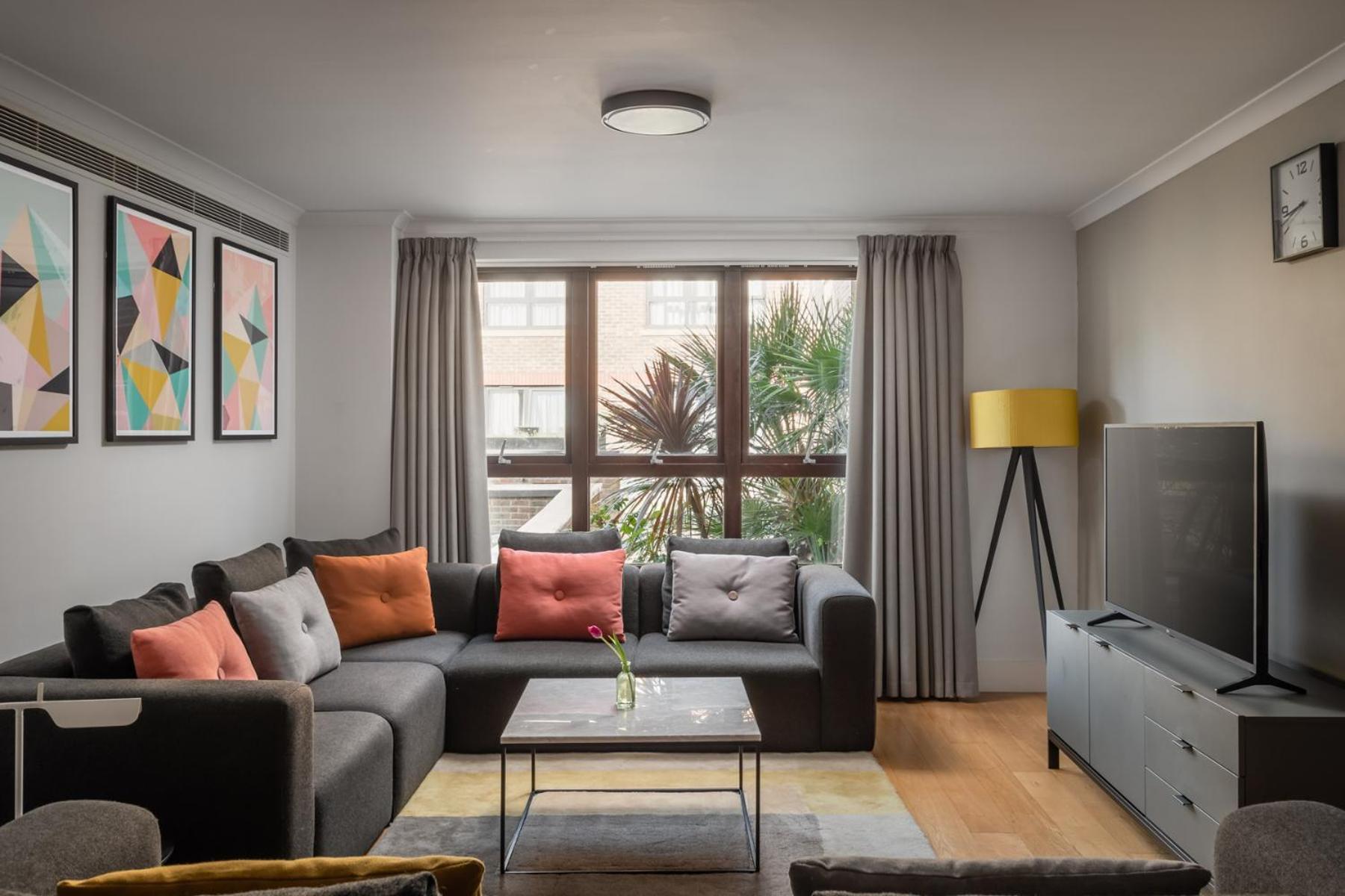 Monarch House - Serviced Apartments - Kensington London Ngoại thất bức ảnh
