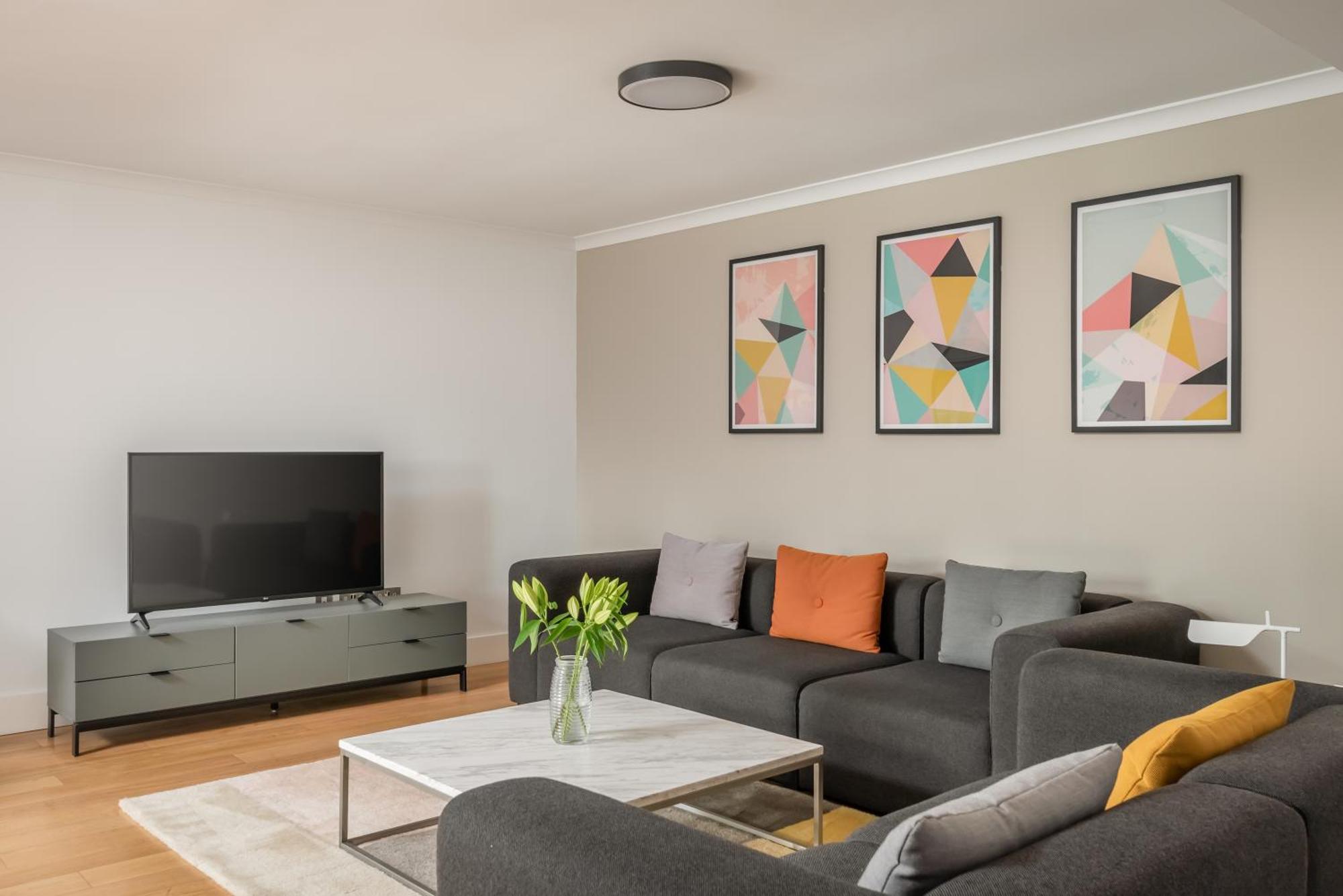 Monarch House - Serviced Apartments - Kensington London Ngoại thất bức ảnh