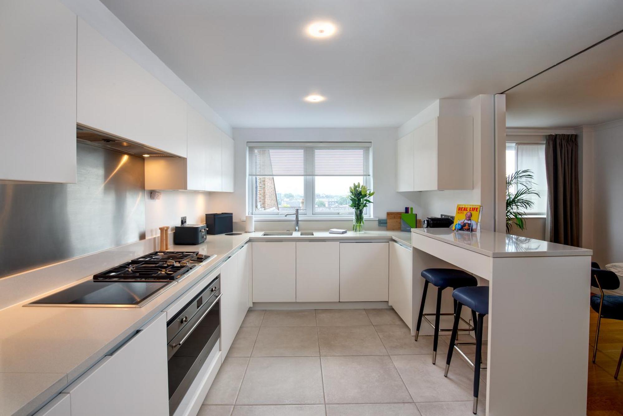 Monarch House - Serviced Apartments - Kensington London Ngoại thất bức ảnh
