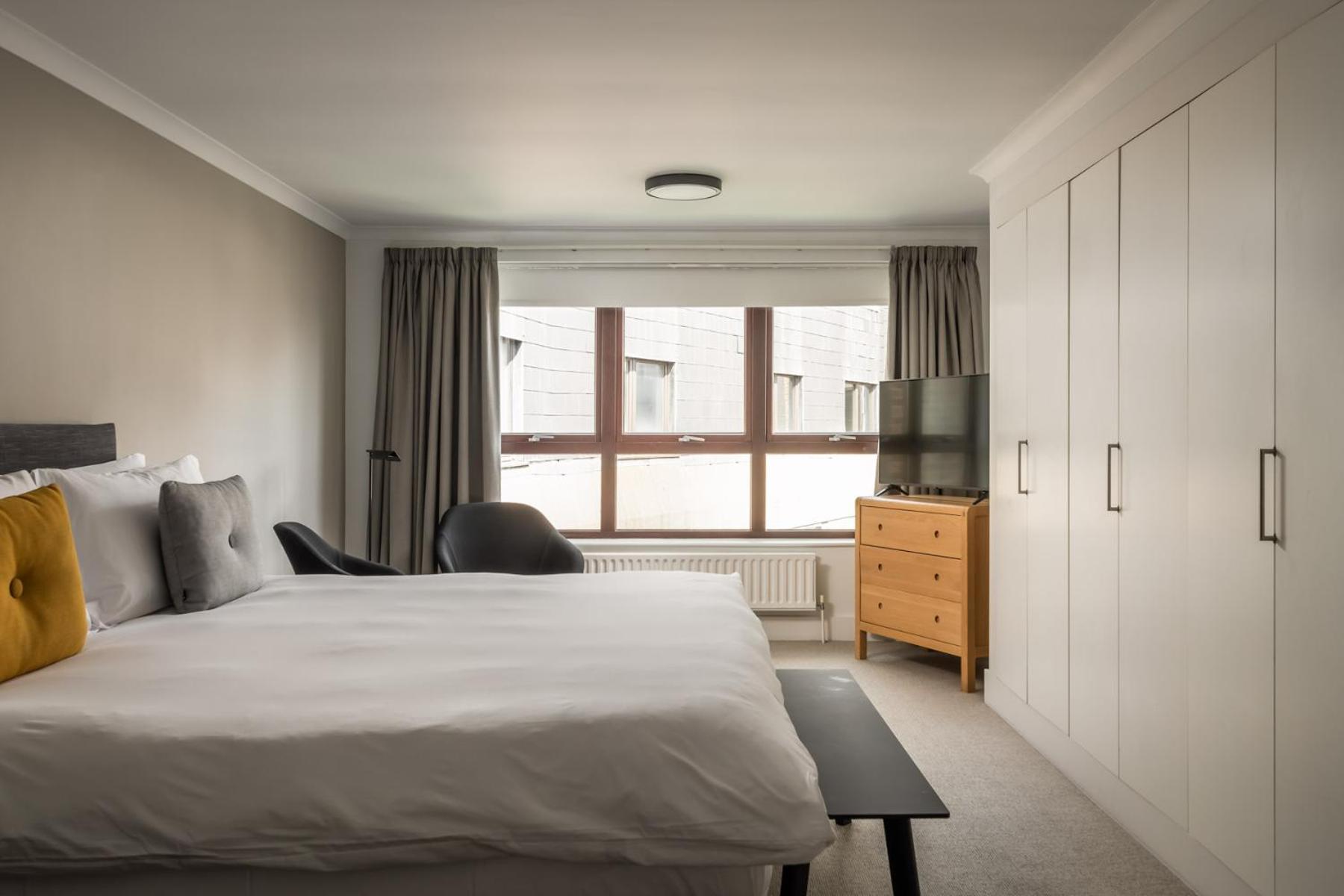 Monarch House - Serviced Apartments - Kensington London Ngoại thất bức ảnh