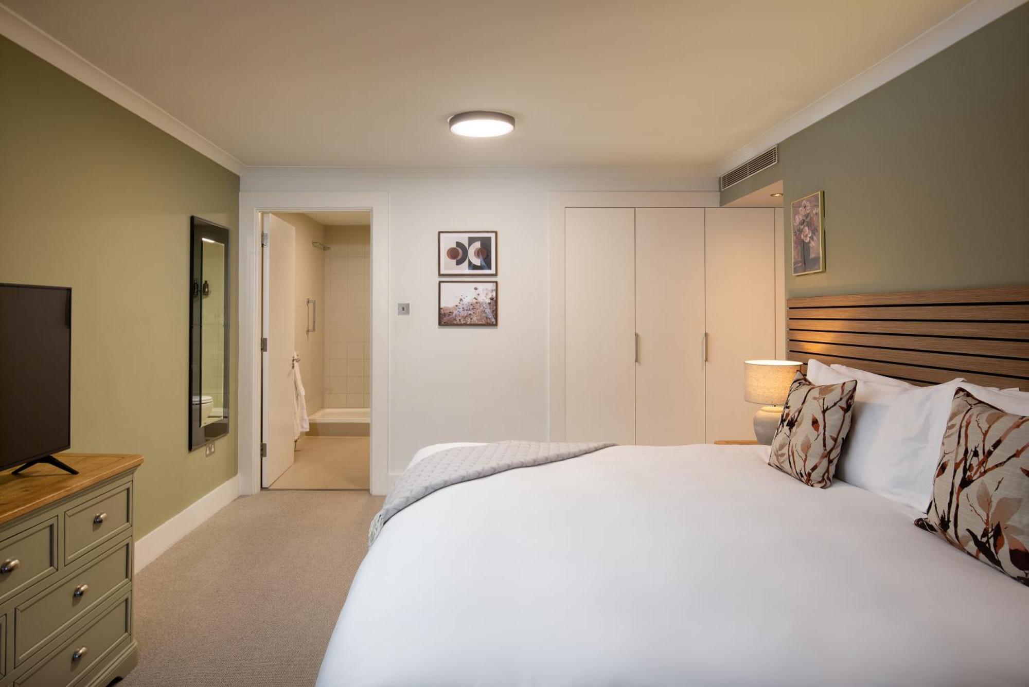 Monarch House - Serviced Apartments - Kensington London Ngoại thất bức ảnh