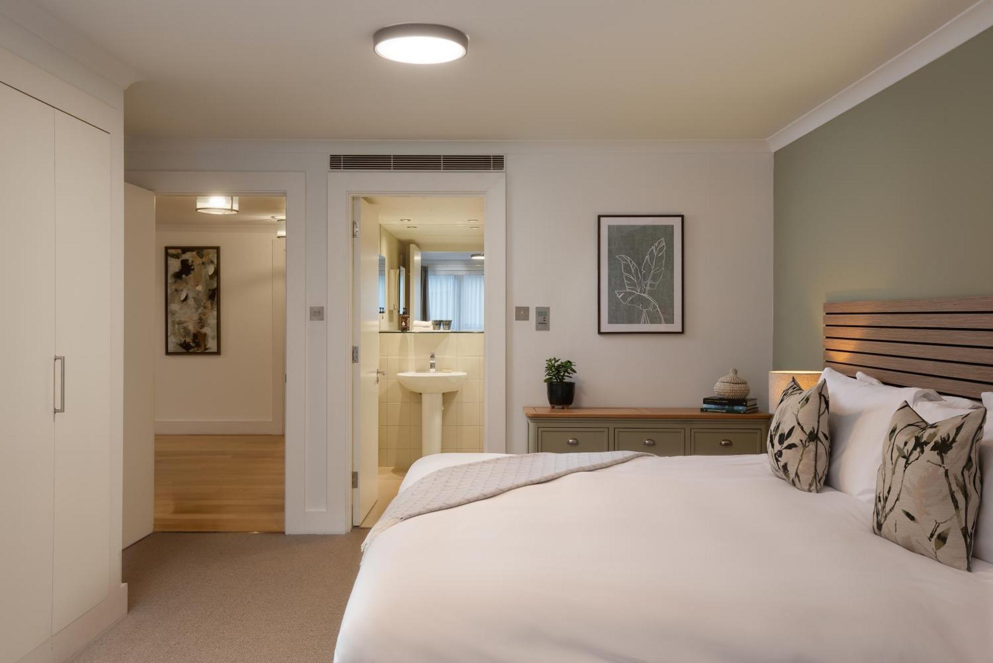 Monarch House - Serviced Apartments - Kensington London Ngoại thất bức ảnh